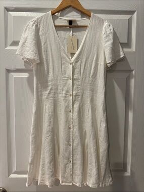Universal Thread white Button-Front V-Neck Mini Dress